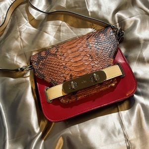 Coach Swagger Burgundy Shoulder Bag